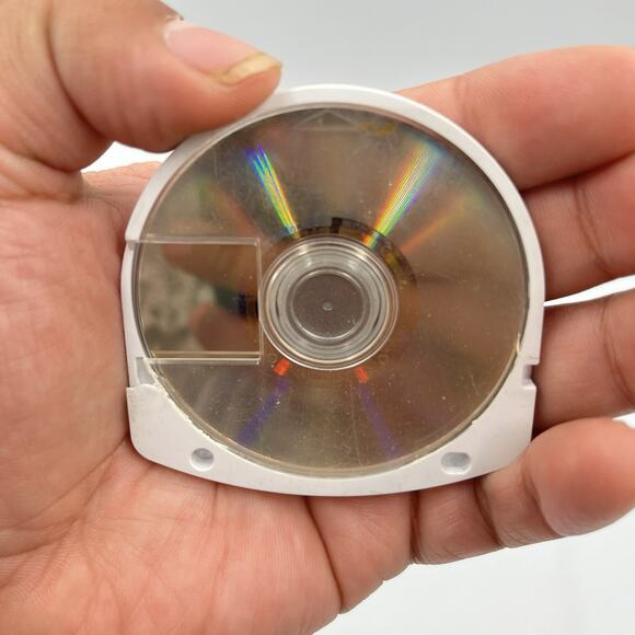 Sampler Disc Volume 1 - Sony PSP - Tested and Authentic - Picture 2 of 5